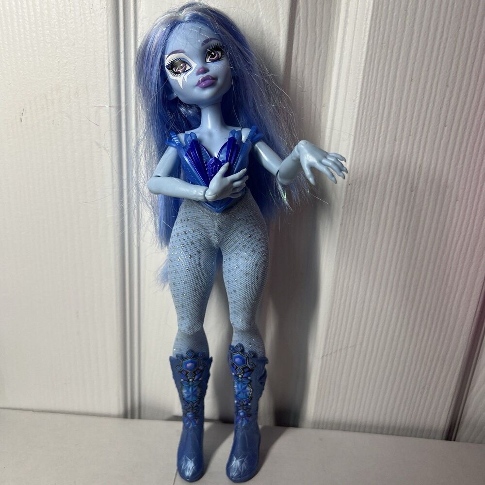 Monster High G3 Abbey Bominable Doll Skulltimate Secrets Monster Mysteries G3